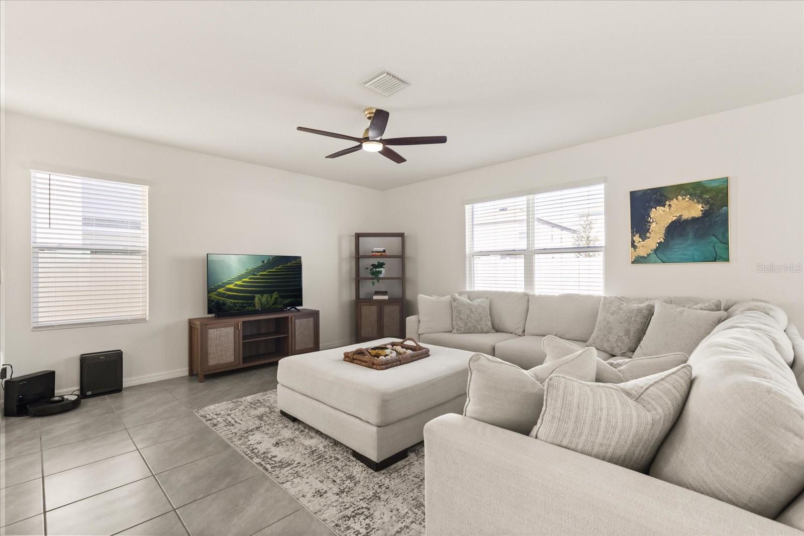 Photo 4 of 5640 WANDERING WILLOW DR