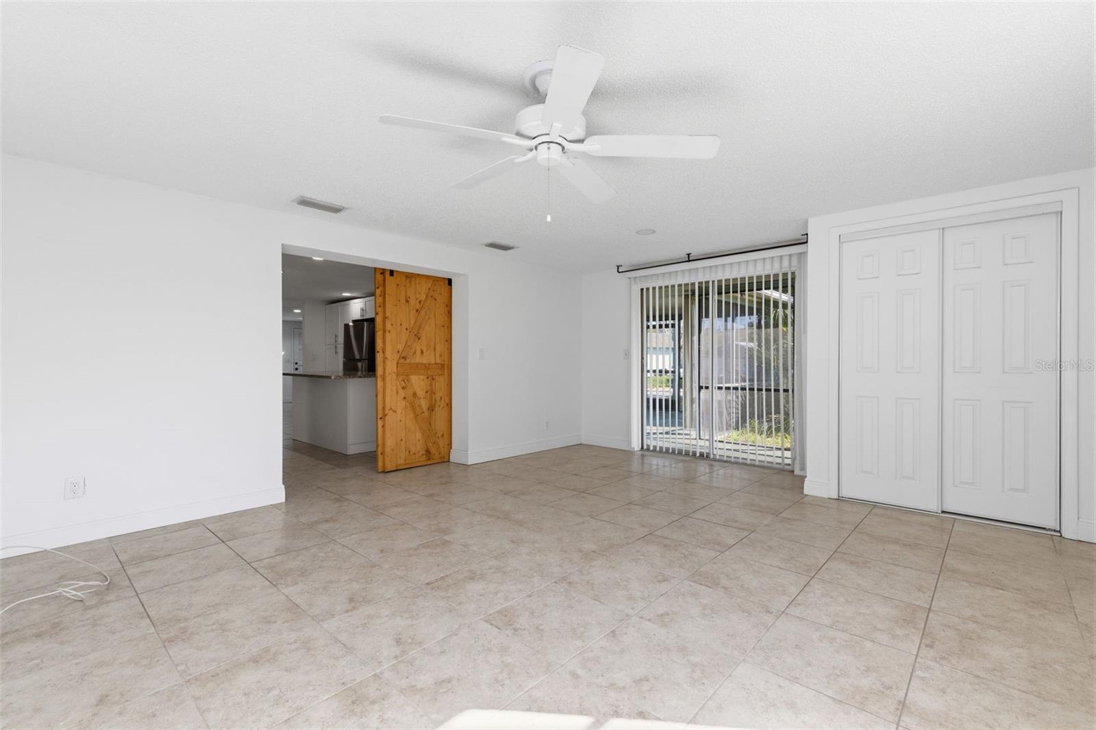 Photo 7 of 5802 GREENWOOD WAY