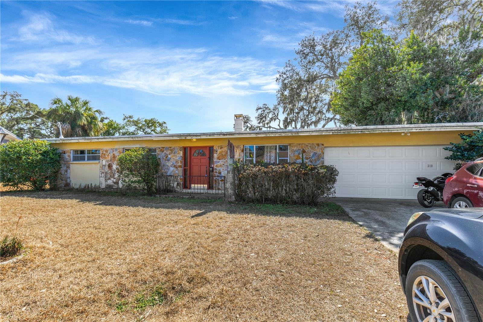 Photo of 310 KENMORE RD