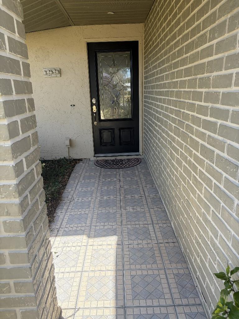 Photo 5 of 408 LAKEVIEW DR