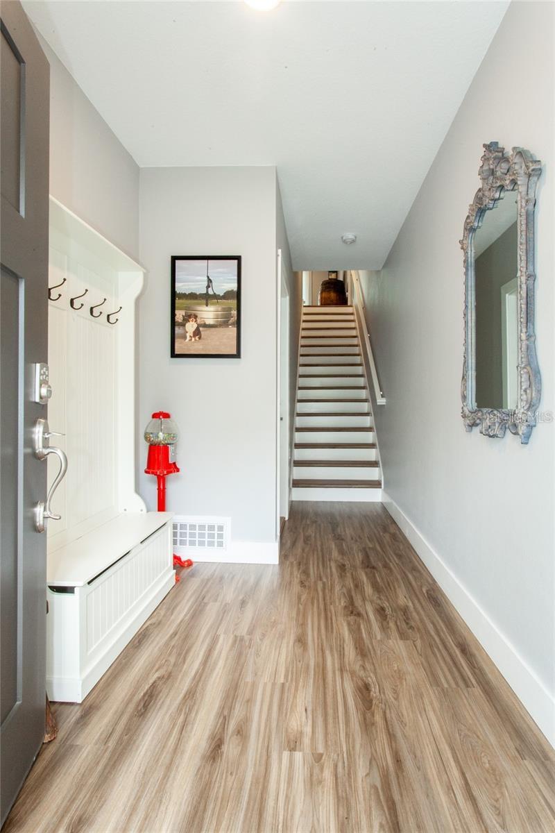 Photo 3 of 1273 SAVONA DR NE