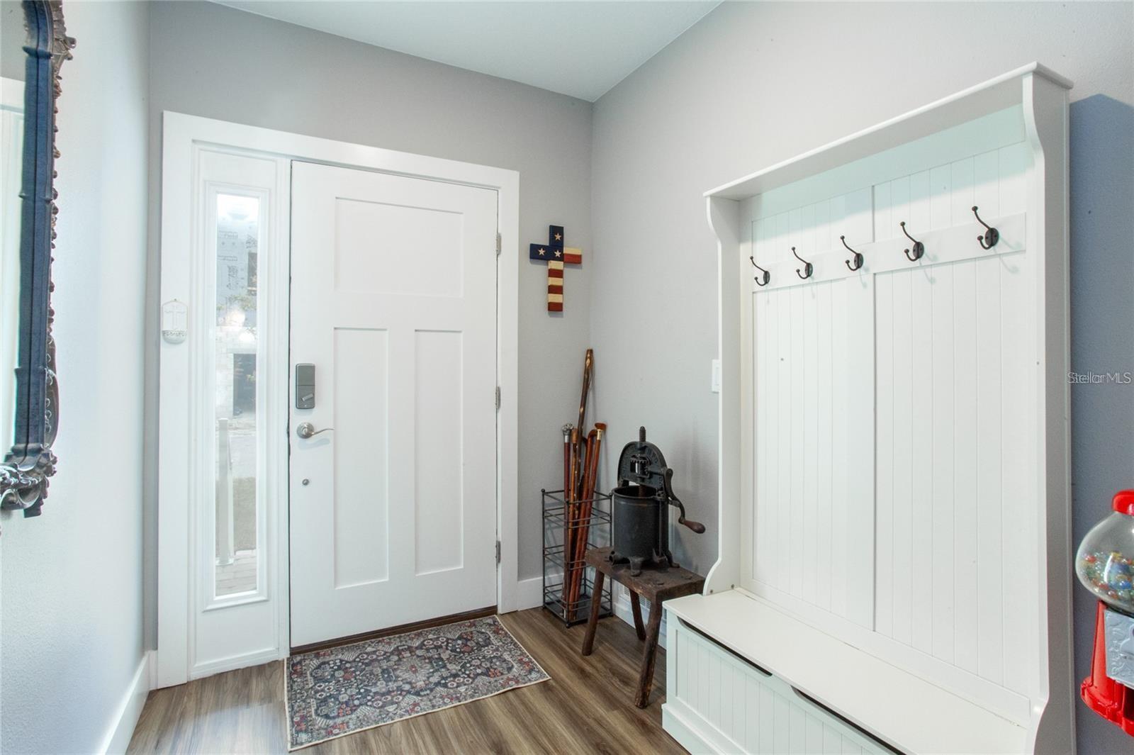 Photo 4 of 1273 SAVONA DR NE