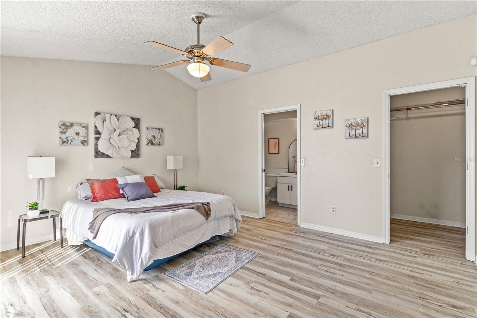 Photo 4 of 603 SAND RIDGE DR