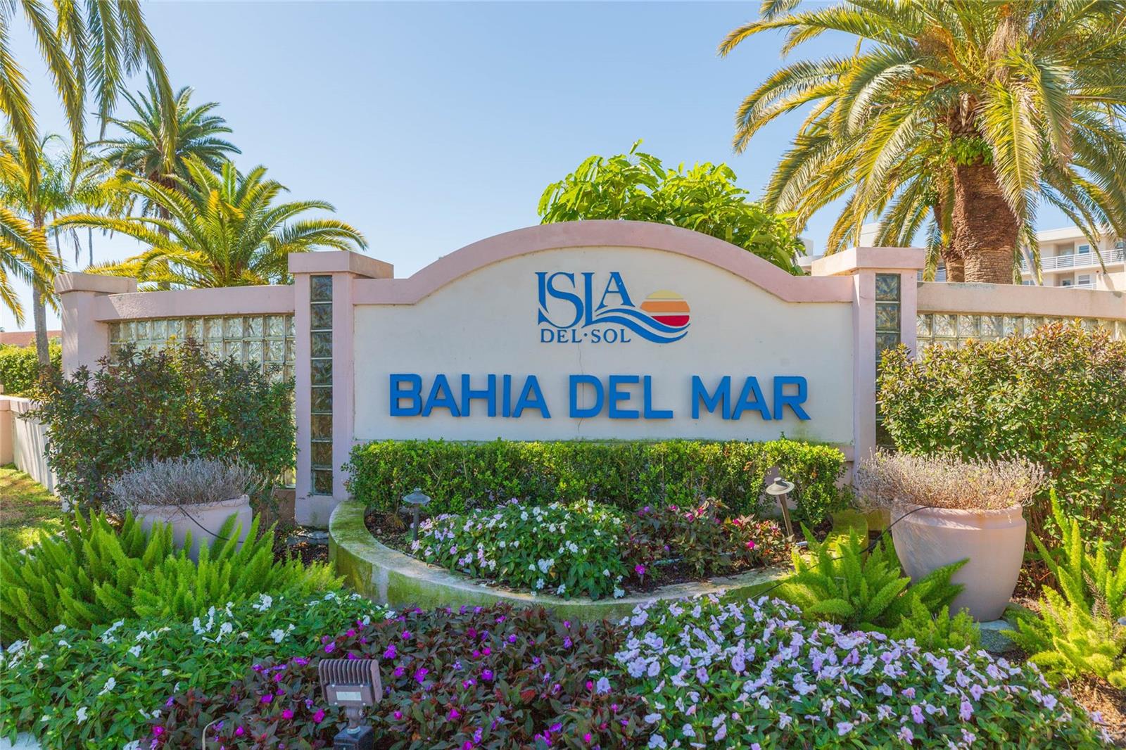 Photo 3 of 6080 BAHIA DEL MAR CIR #113