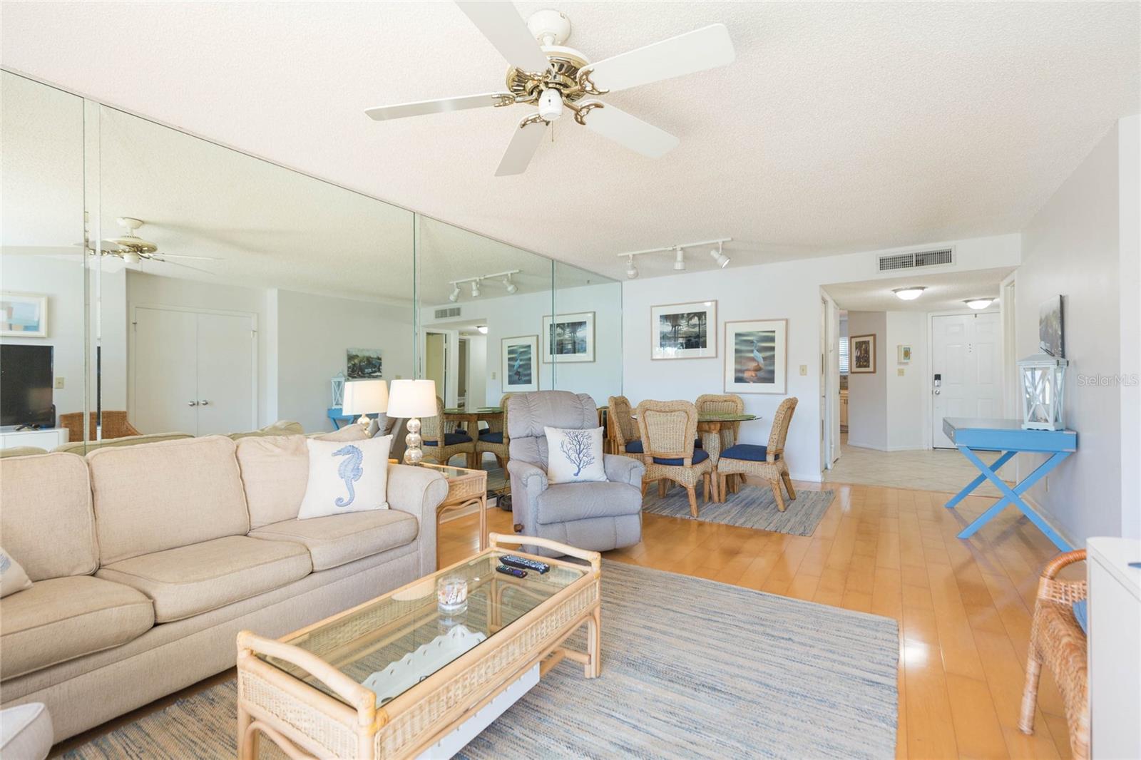 Photo 4 of 6080 BAHIA DEL MAR CIR #113