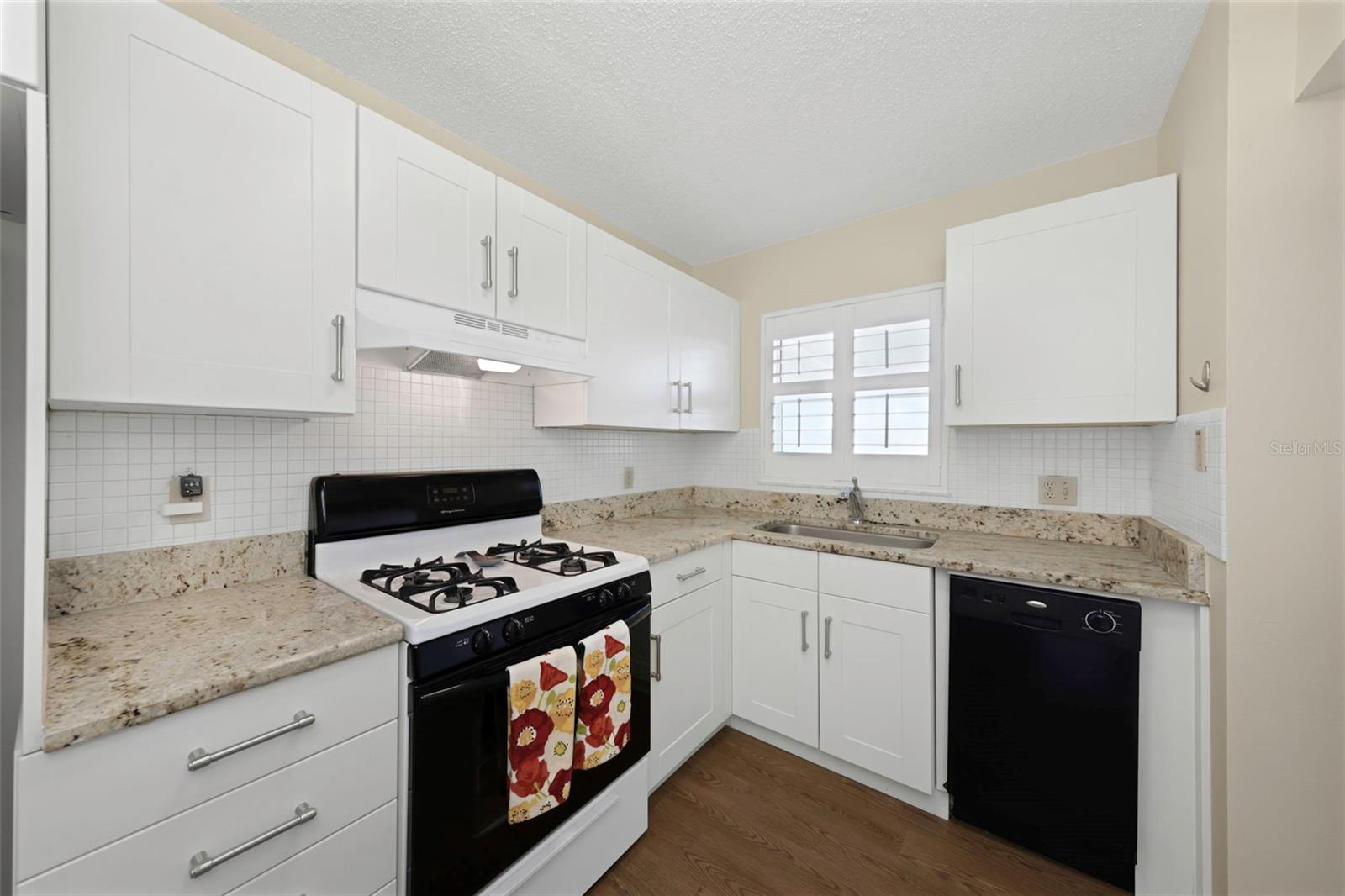 Photo 5 of 2850 59TH ST S #204