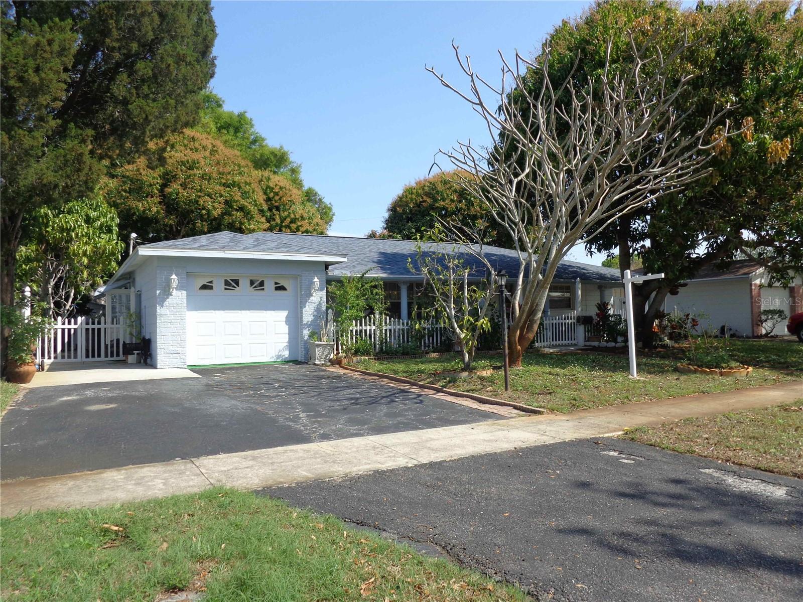 Photo 2 of 6165 26TH AVE N