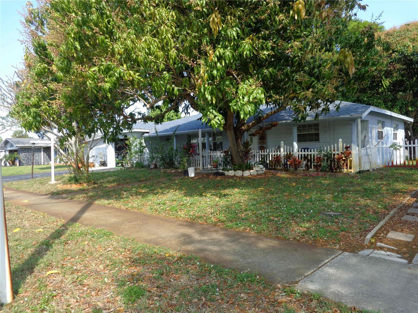 Photo 3 of 6165 26TH AVE N
