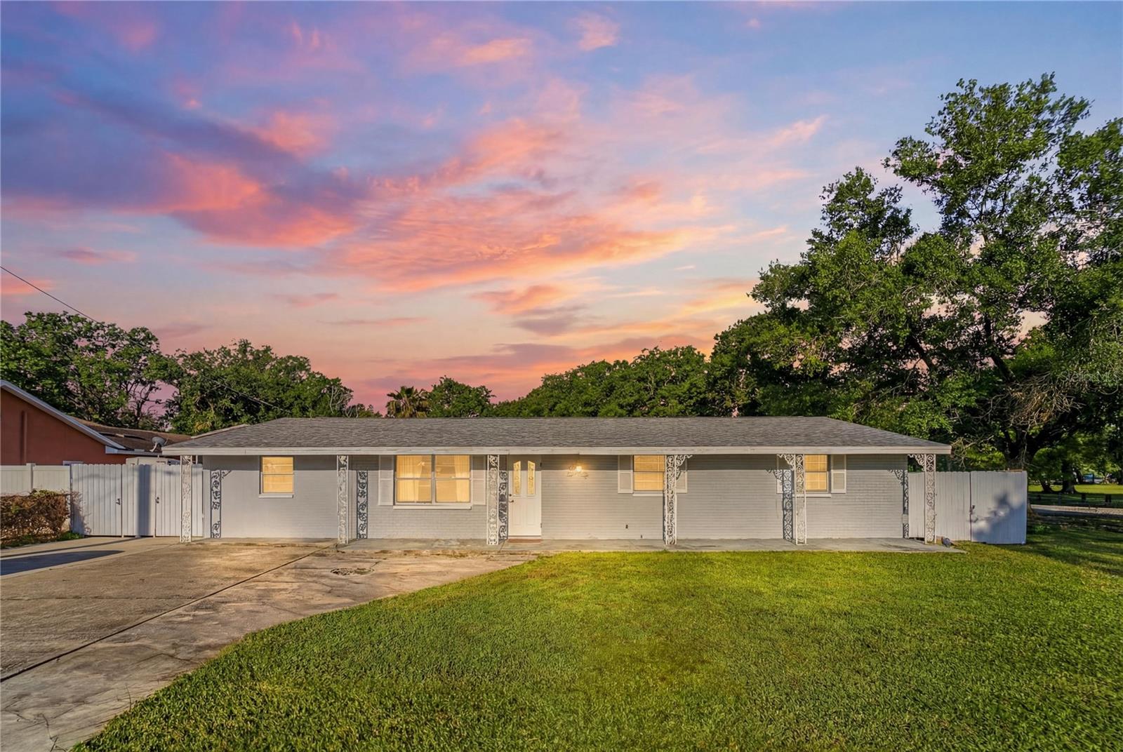 Photo of 7012 CENTER CREEK DR