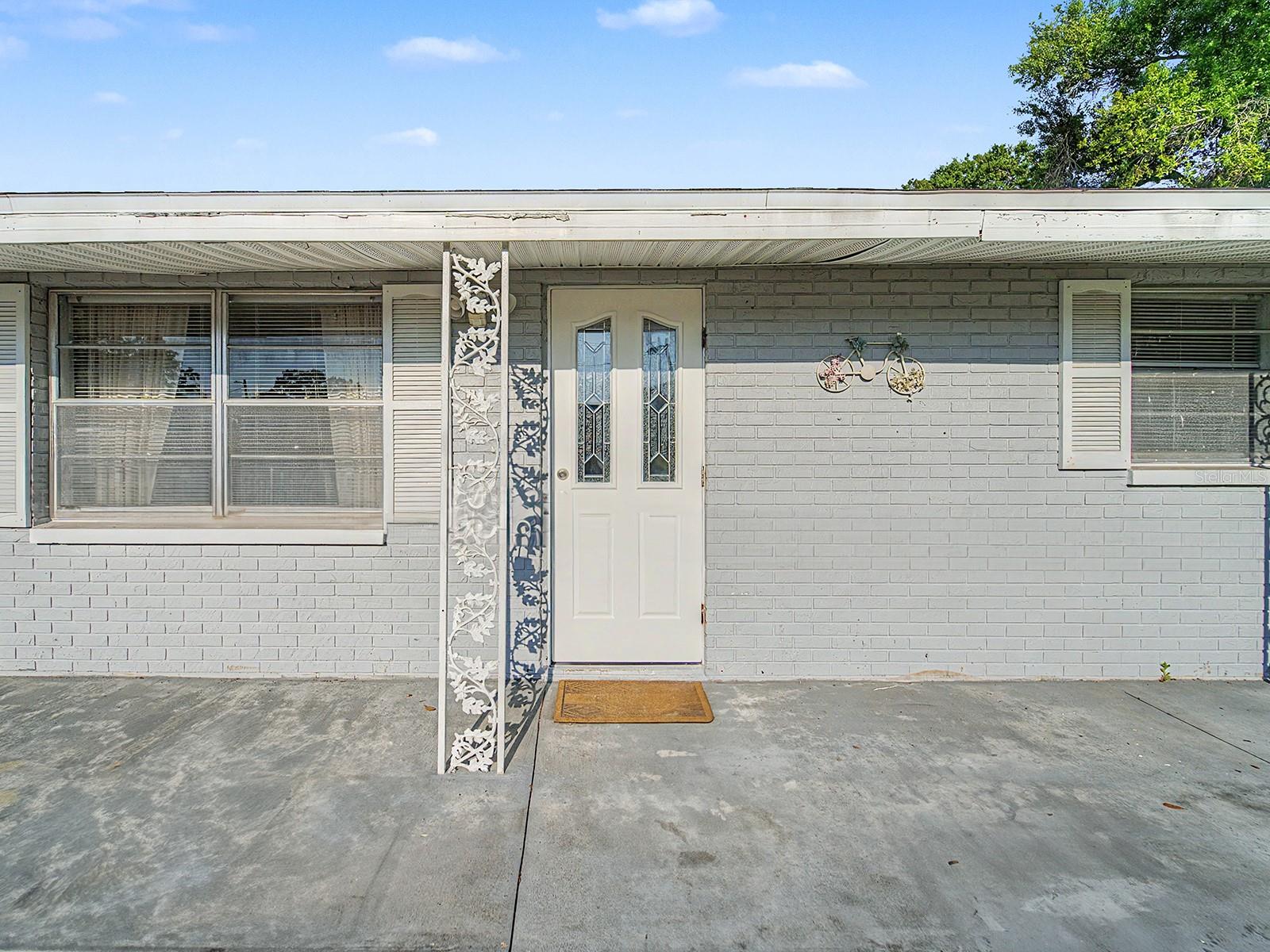 Photo 6 of 7012 CENTER CREEK DR