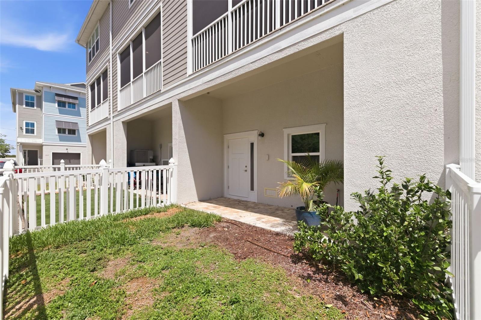 Photo 5 of 1225 SAVONA DR NE