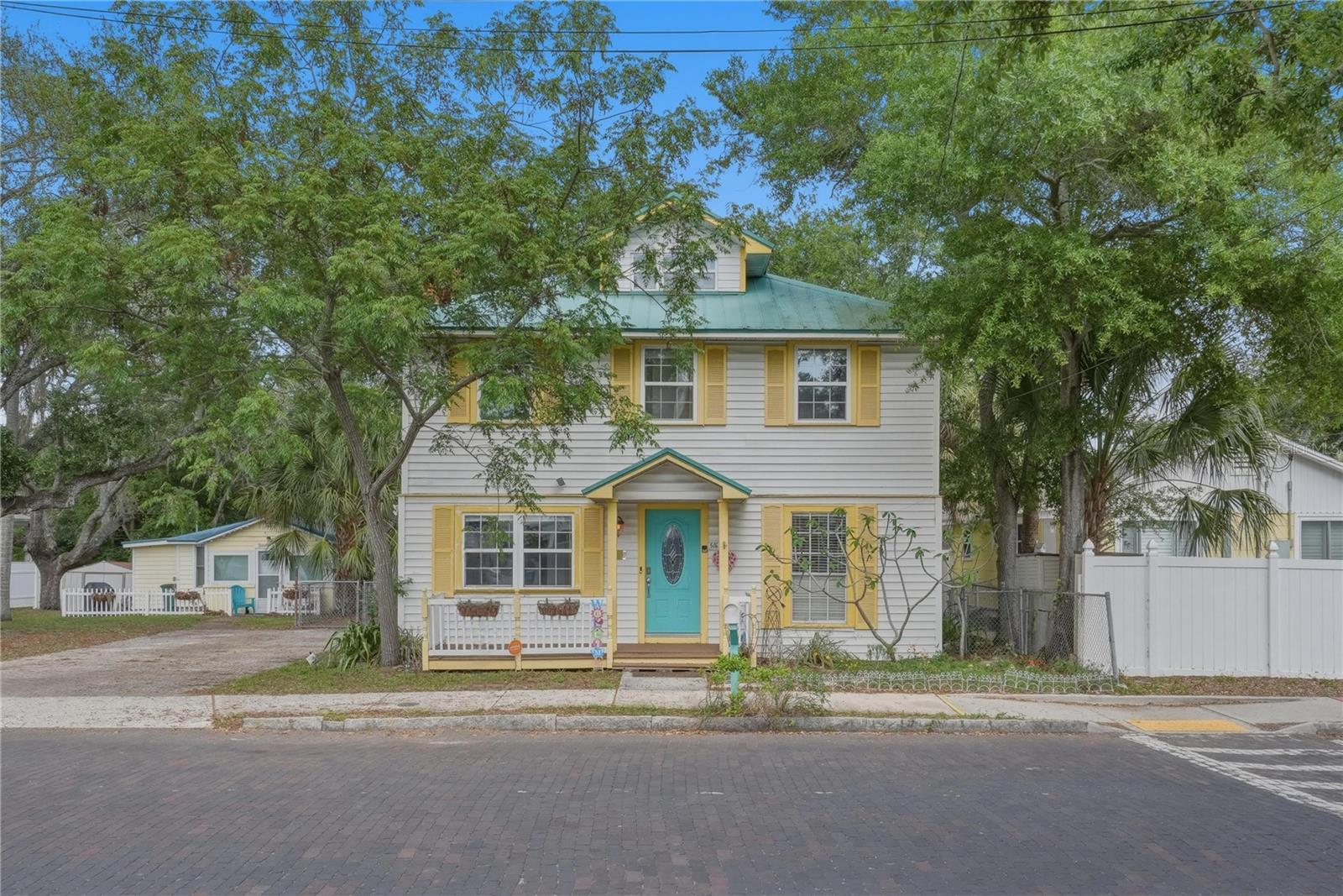 Photo of 516 5TH AVE N