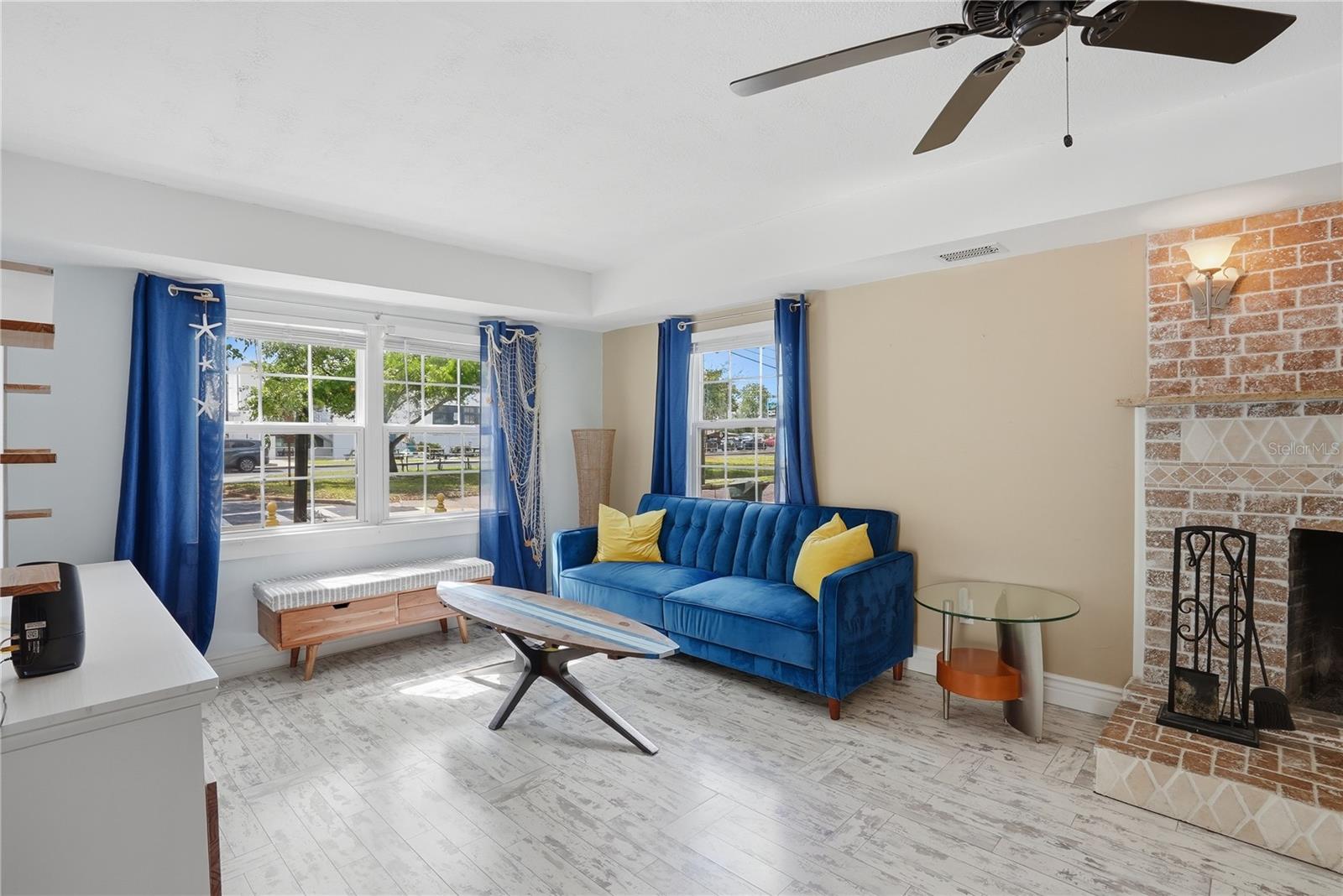 Photo 4 of 516 5TH AVE N
