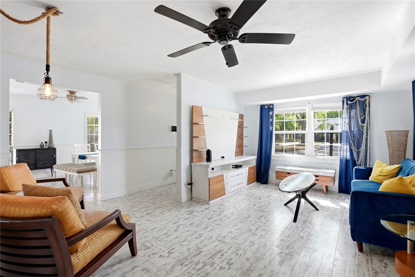 Photo 5 of 516 5TH AVE N