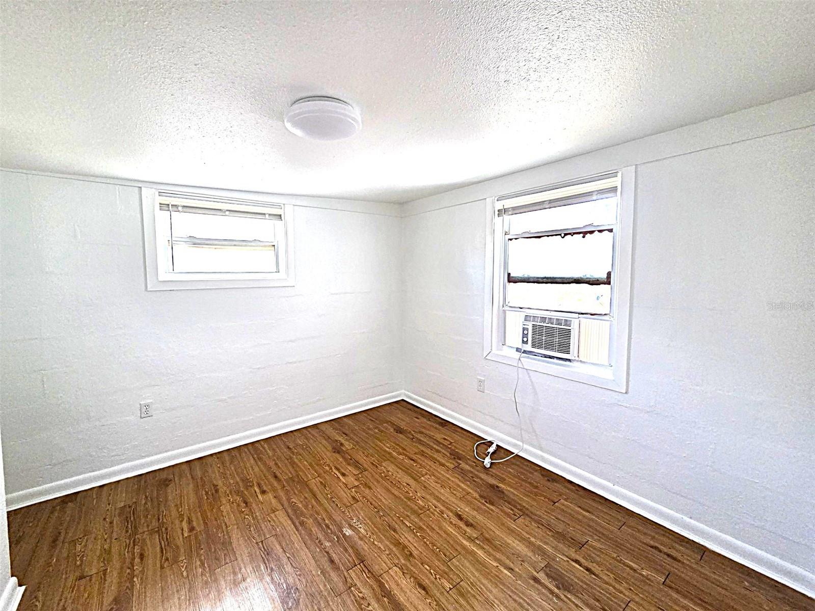 Photo 5 of 360 5TH AVE NW