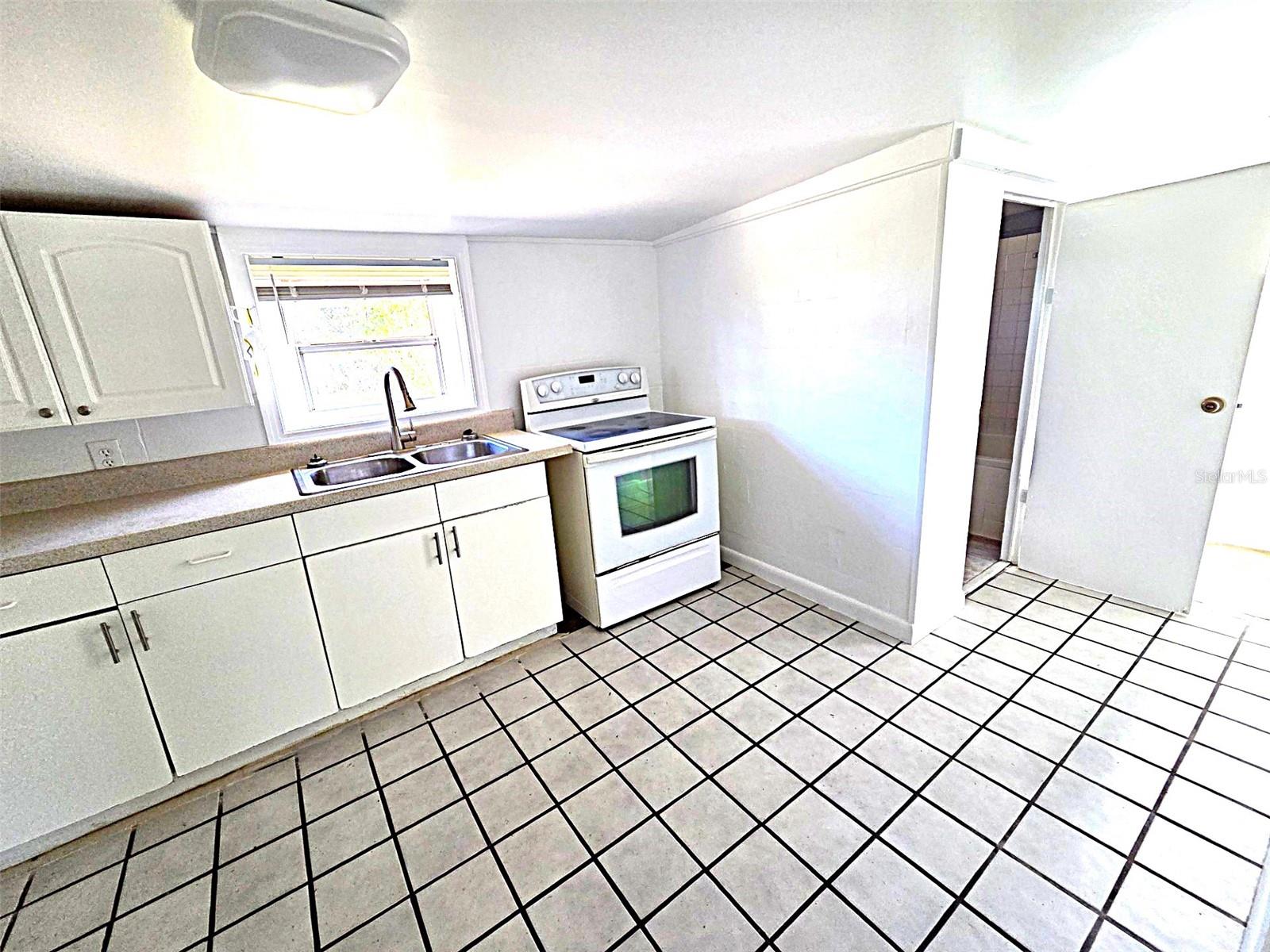 Photo 6 of 360 5TH AVE NW