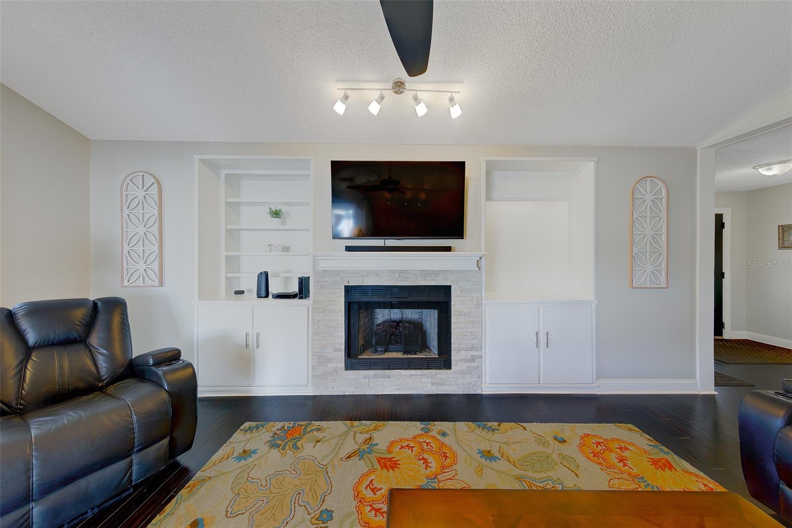 Photo 6 of 1603 W ORANGECREST AVE