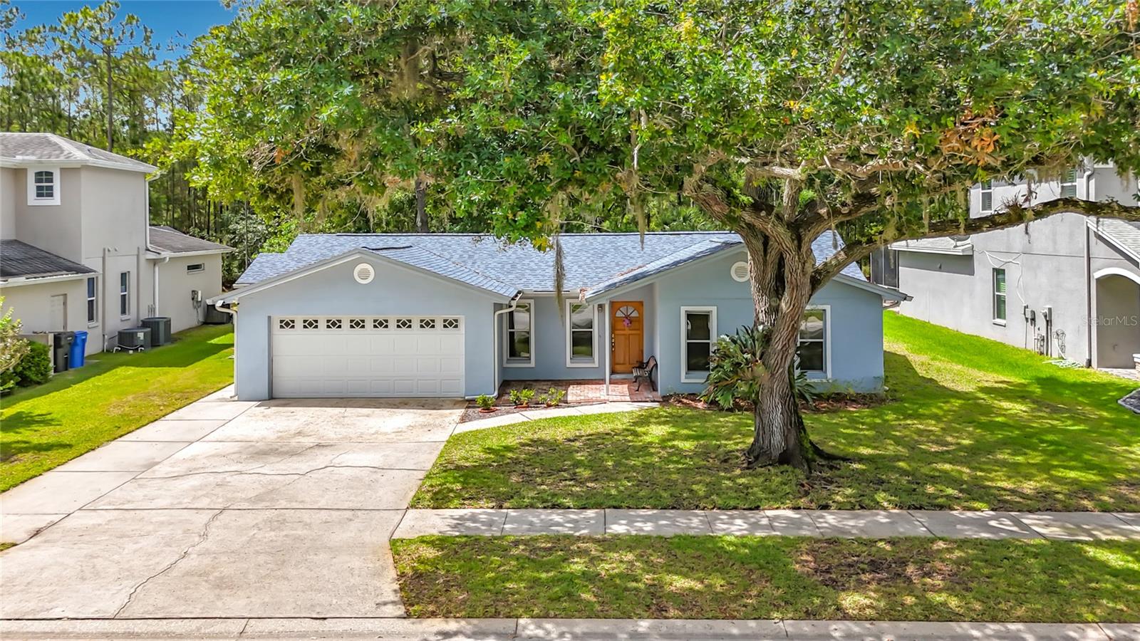 Photo 2 of 12912 STARLING DR