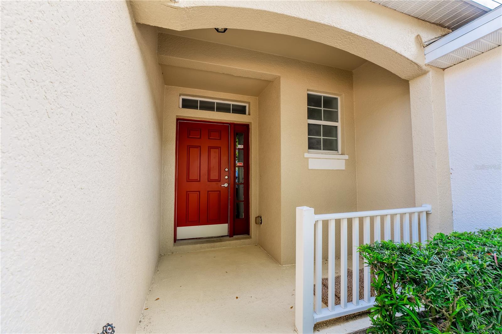 Photo 4 of 9609 CARLSDALE DR