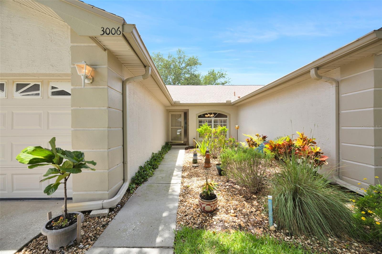 Photo 4 of 3006 COVEWOOD PL