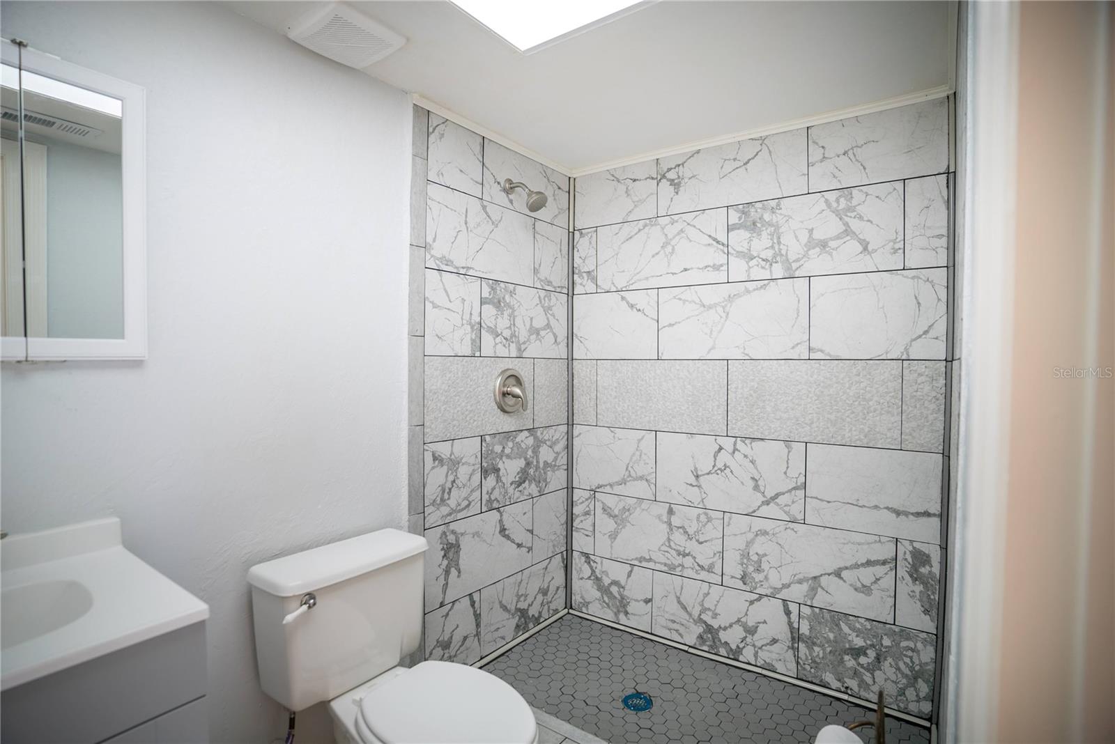 Photo 4 of 3320 LAS BRISAS DR