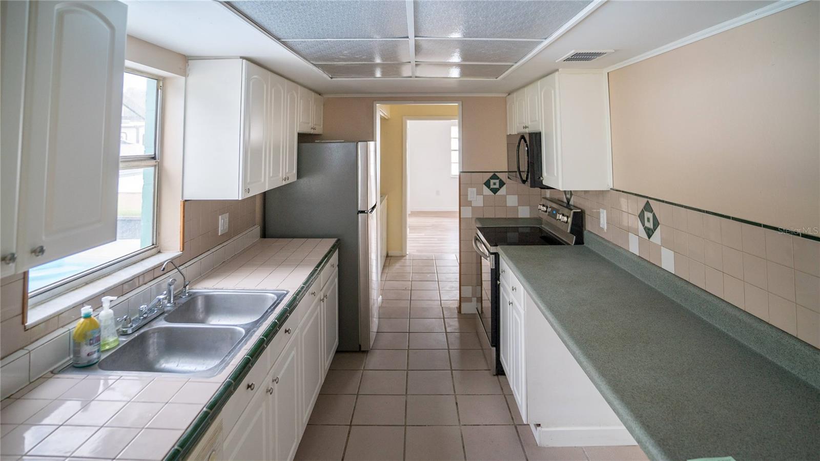 Photo 5 of 3320 LAS BRISAS DR