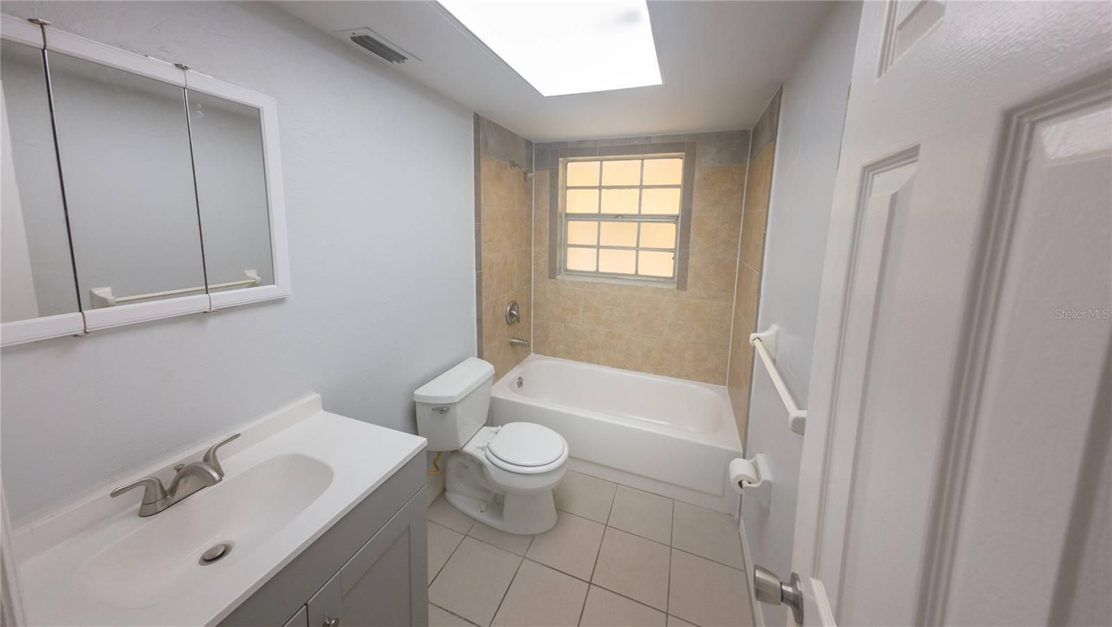 Photo 6 of 3320 LAS BRISAS DR