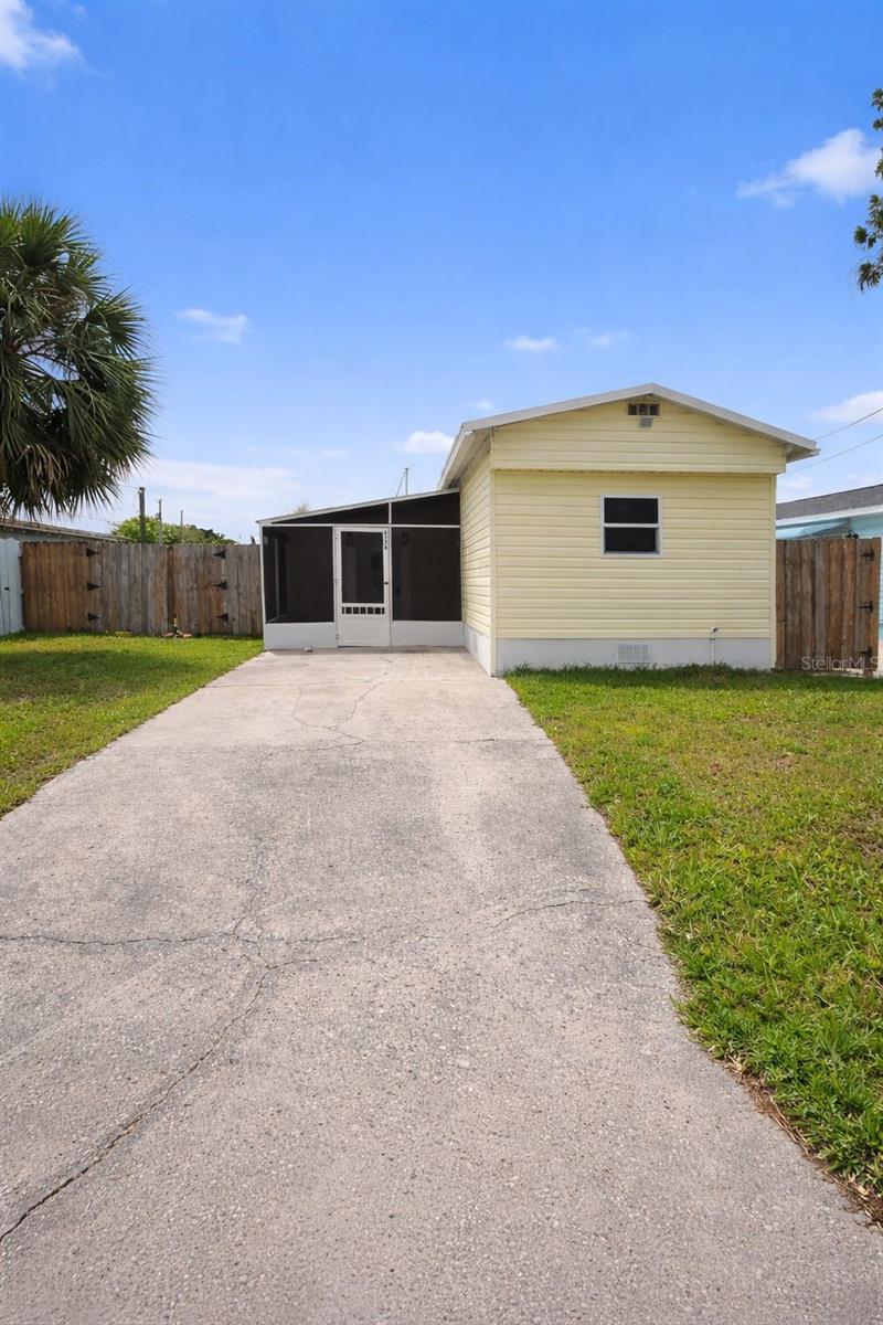 Photo of 6726 ALBATROSS LN