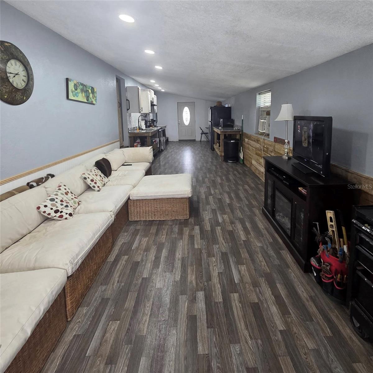 Photo 4 of 6726 ALBATROSS LN