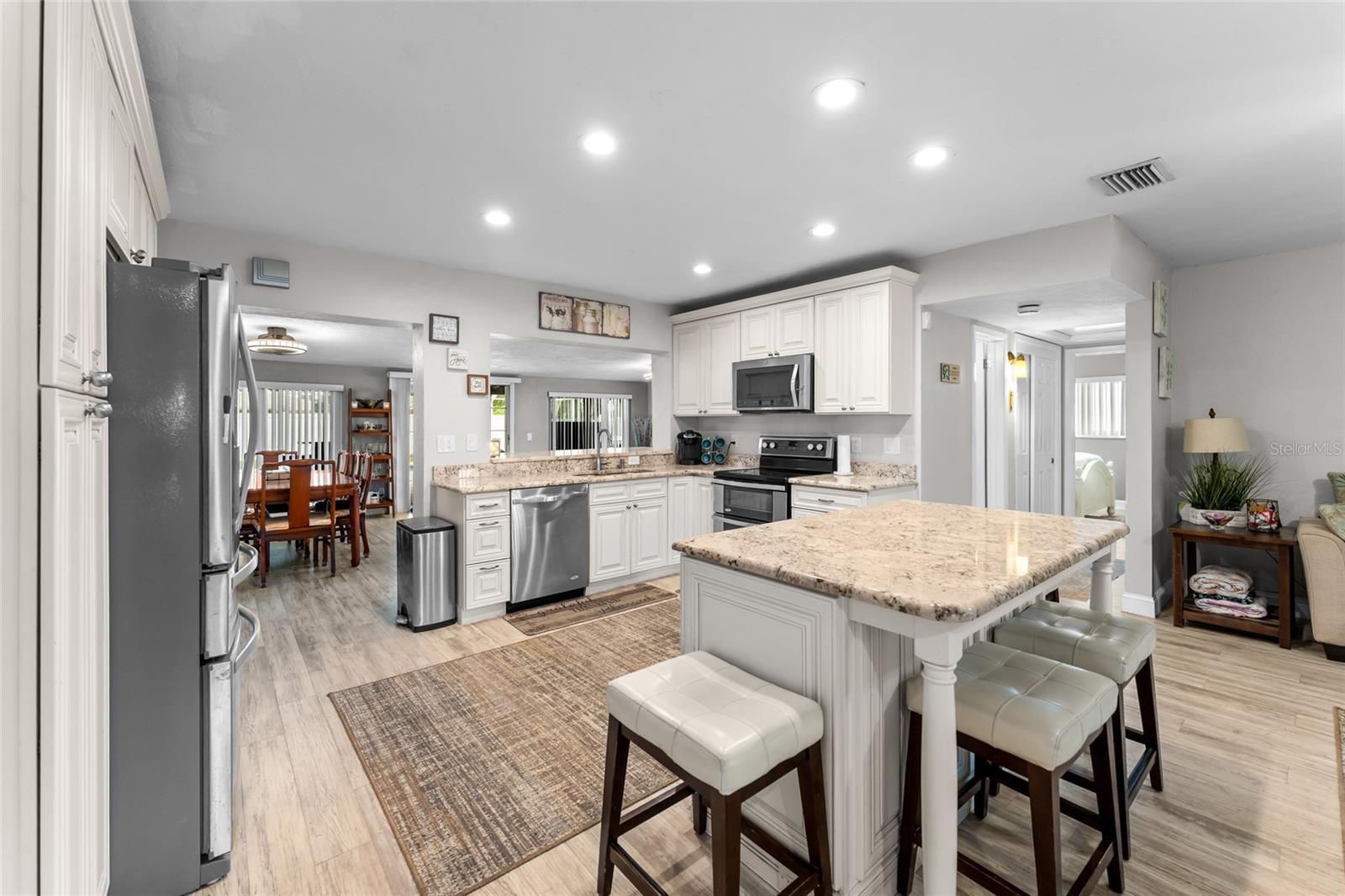 Photo 7 of 4533 20TH AVE N