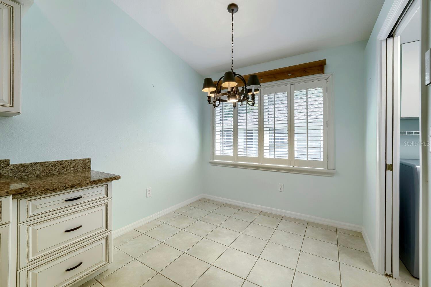 Photo 2 of 11337 CLEAR OAK CIR