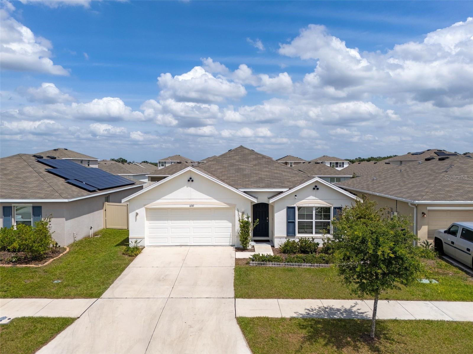 Photo of 16742 SUNBURST LAKE ST
