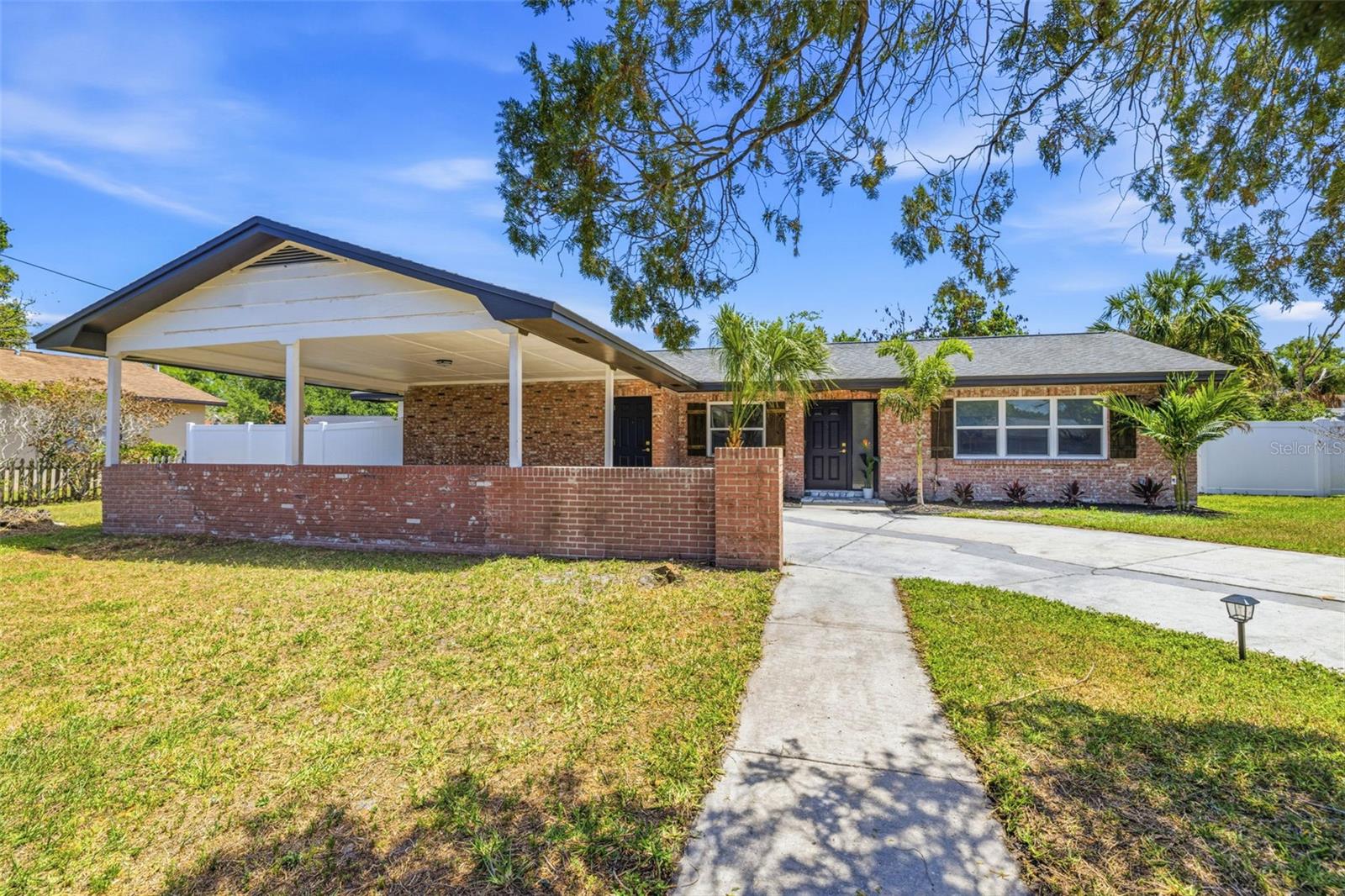 Photo of 4433 POMPANO DR