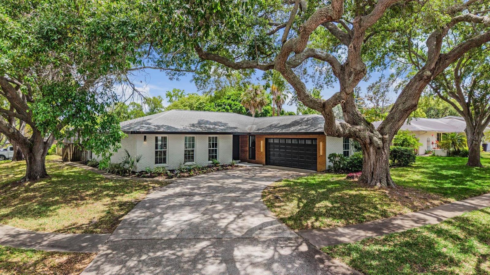 Photo of 848 HILLSIDE DR