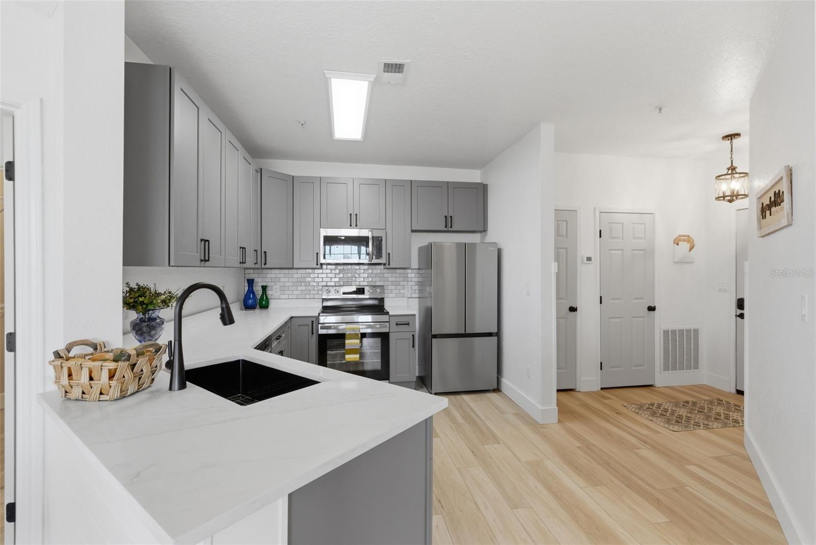 Photo 2 of 4323 BAYSIDE VILLAGE DR #312
