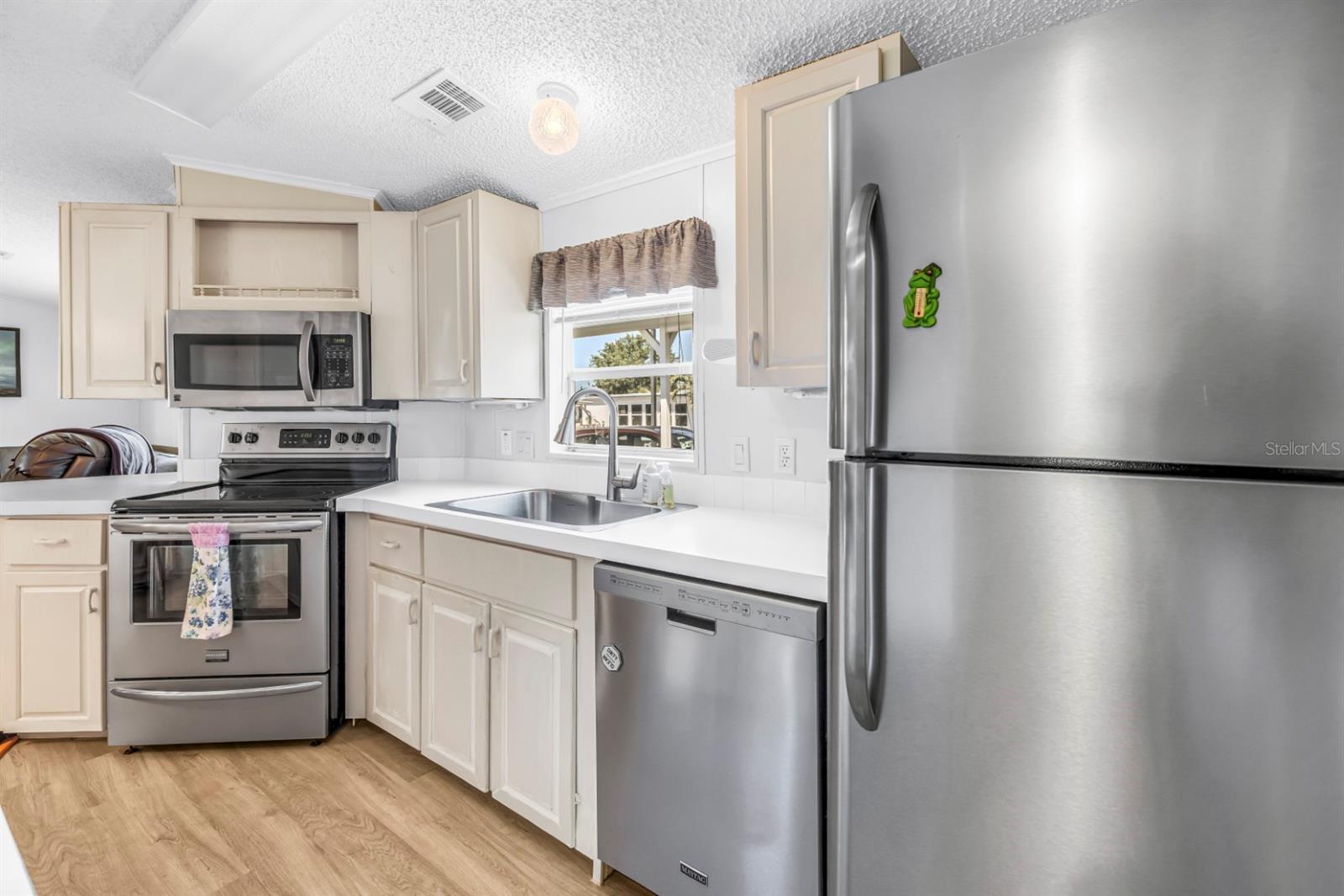 Photo 5 of 7225 MOUNT FAIRFIELD RD NE #541
