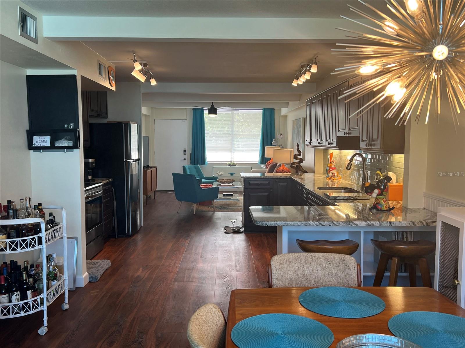 Photo 6 of 4720 LOCUST ST NE #311