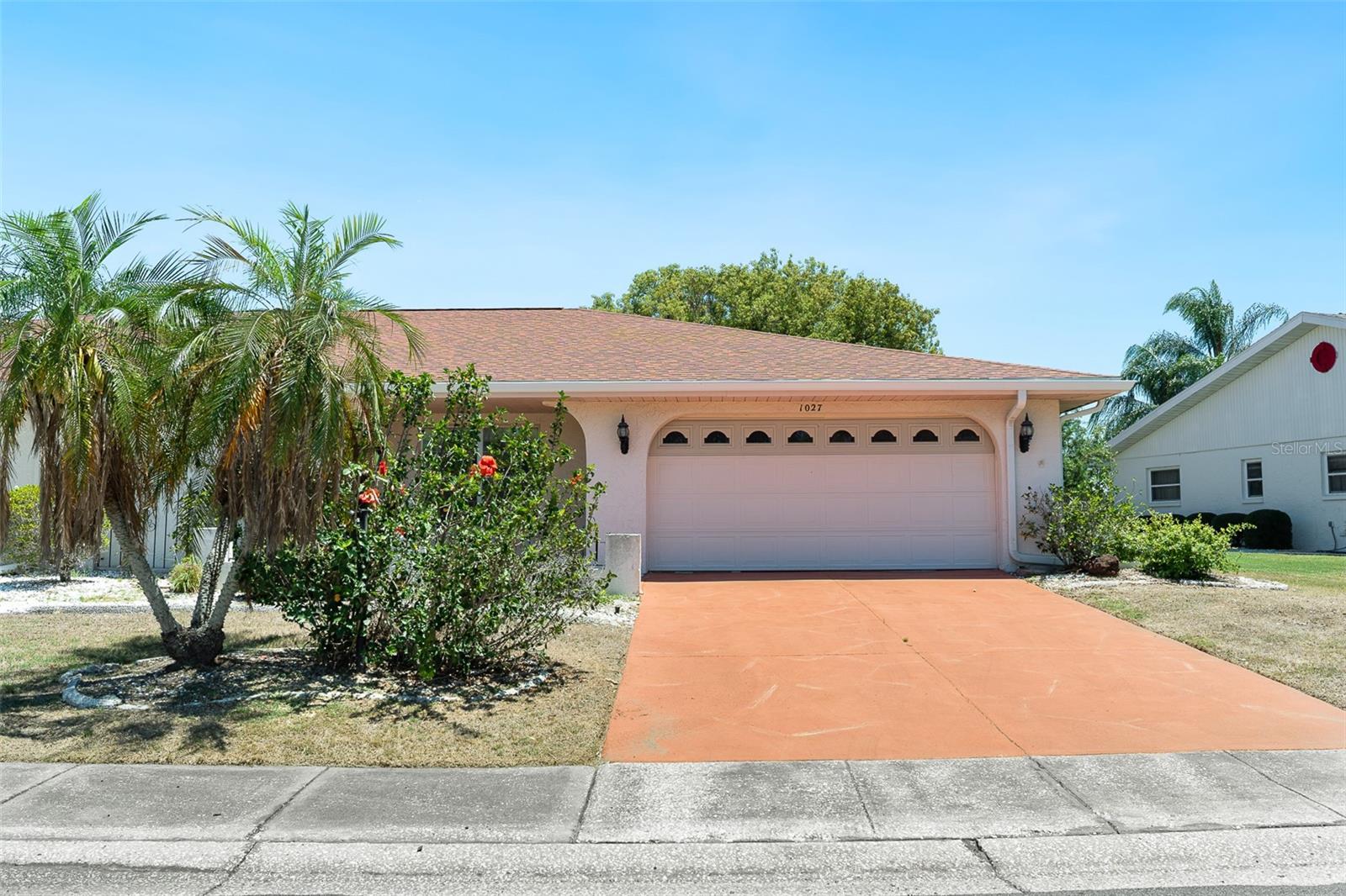Photo 5 of 1027 BLUEWATER DR