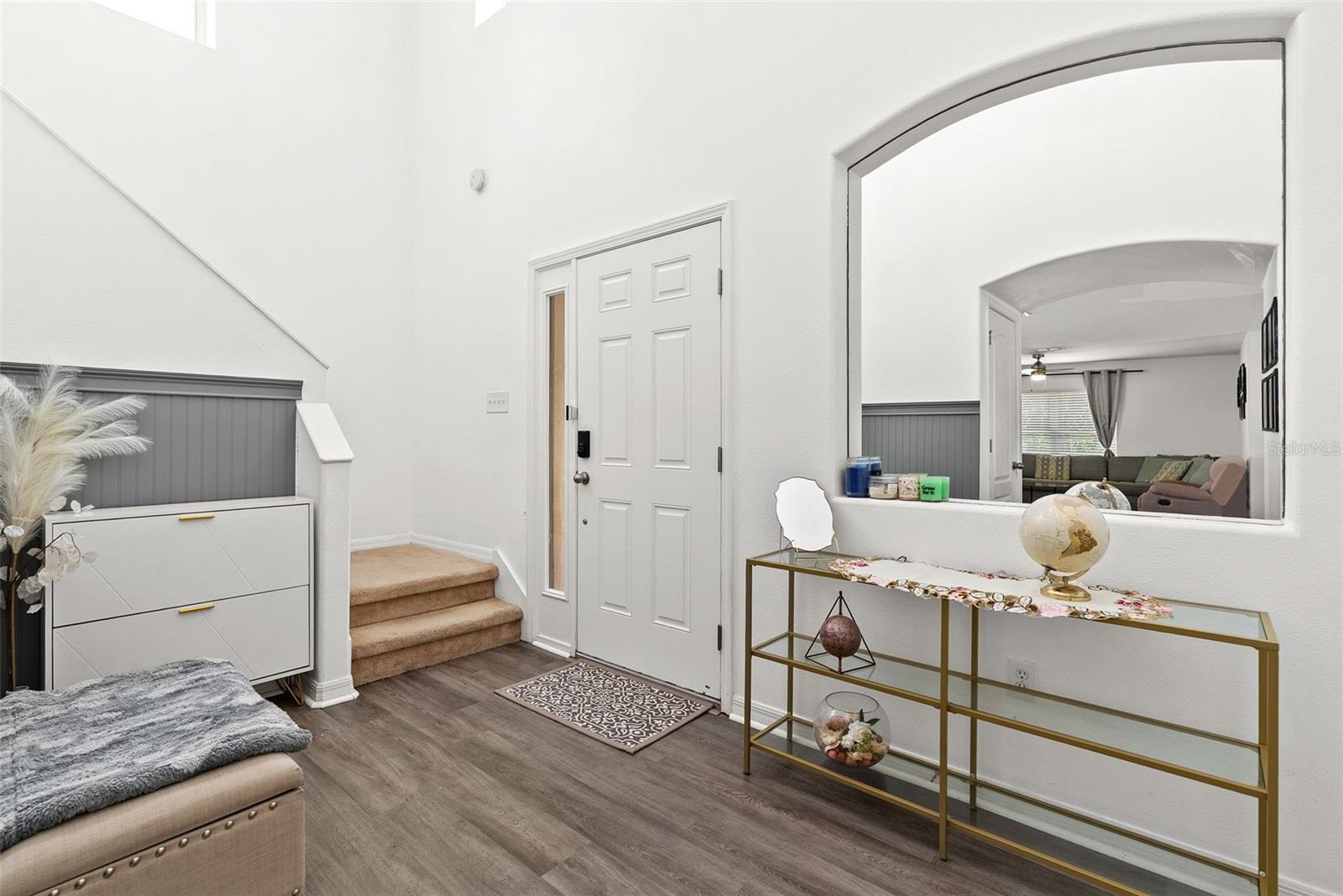 Photo 4 of 12607 CHENWOOD AVE