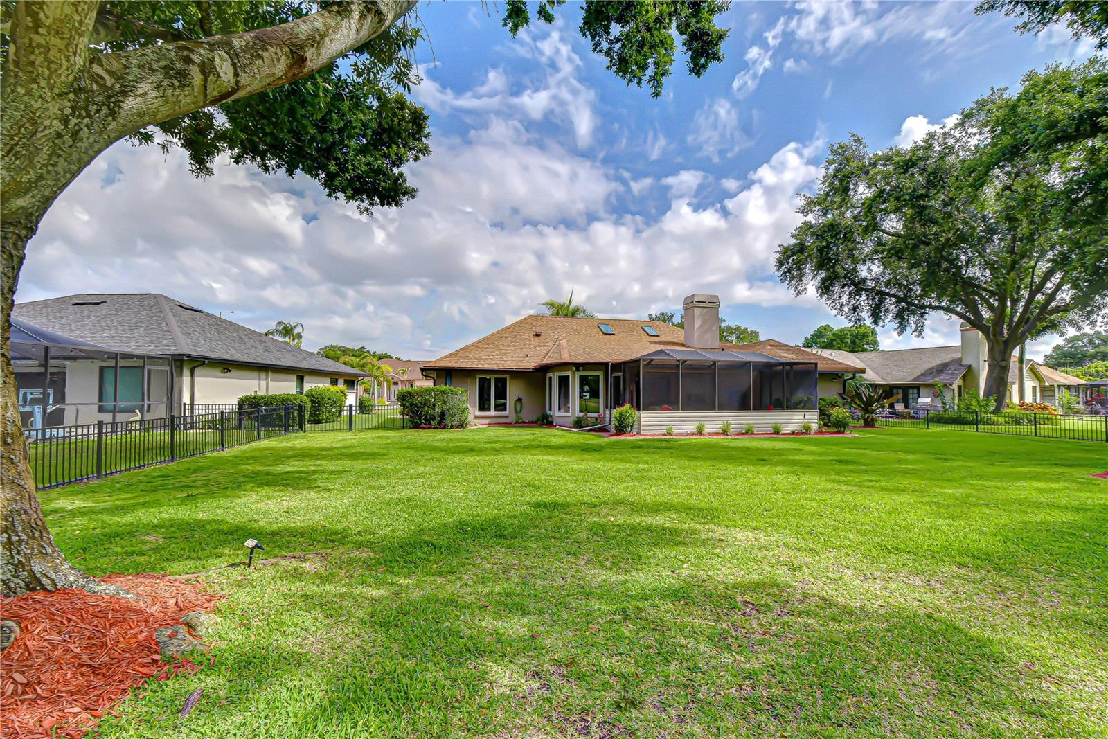 Photo 6 of 1015 VENTANA DR