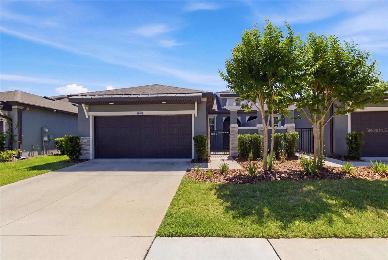 Photo of 219 VILLA LUNA LN