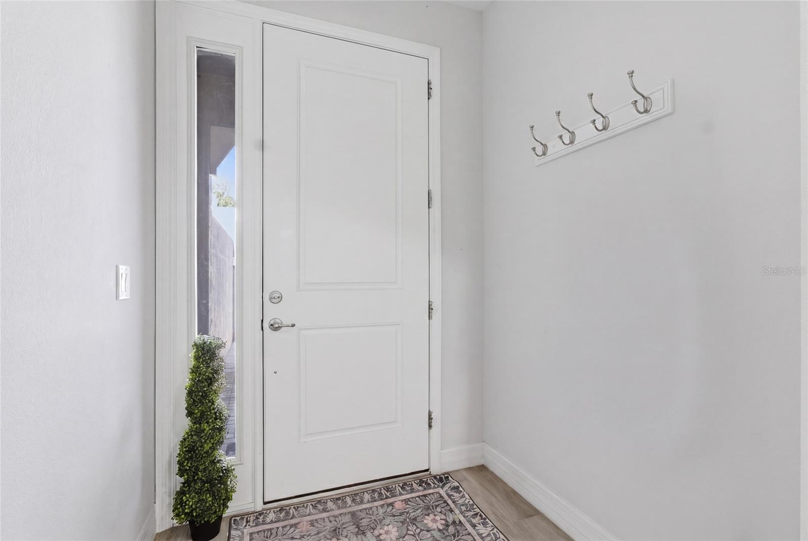 Photo 5 of 219 VILLA LUNA LN