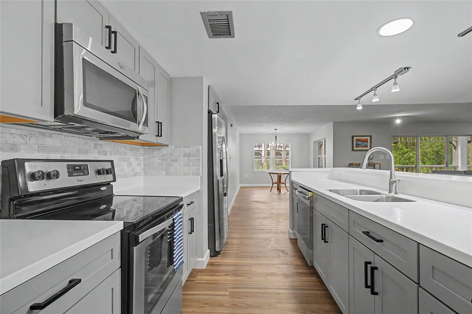 Photo 5 of 2533 DOLLY BAY DR #107
