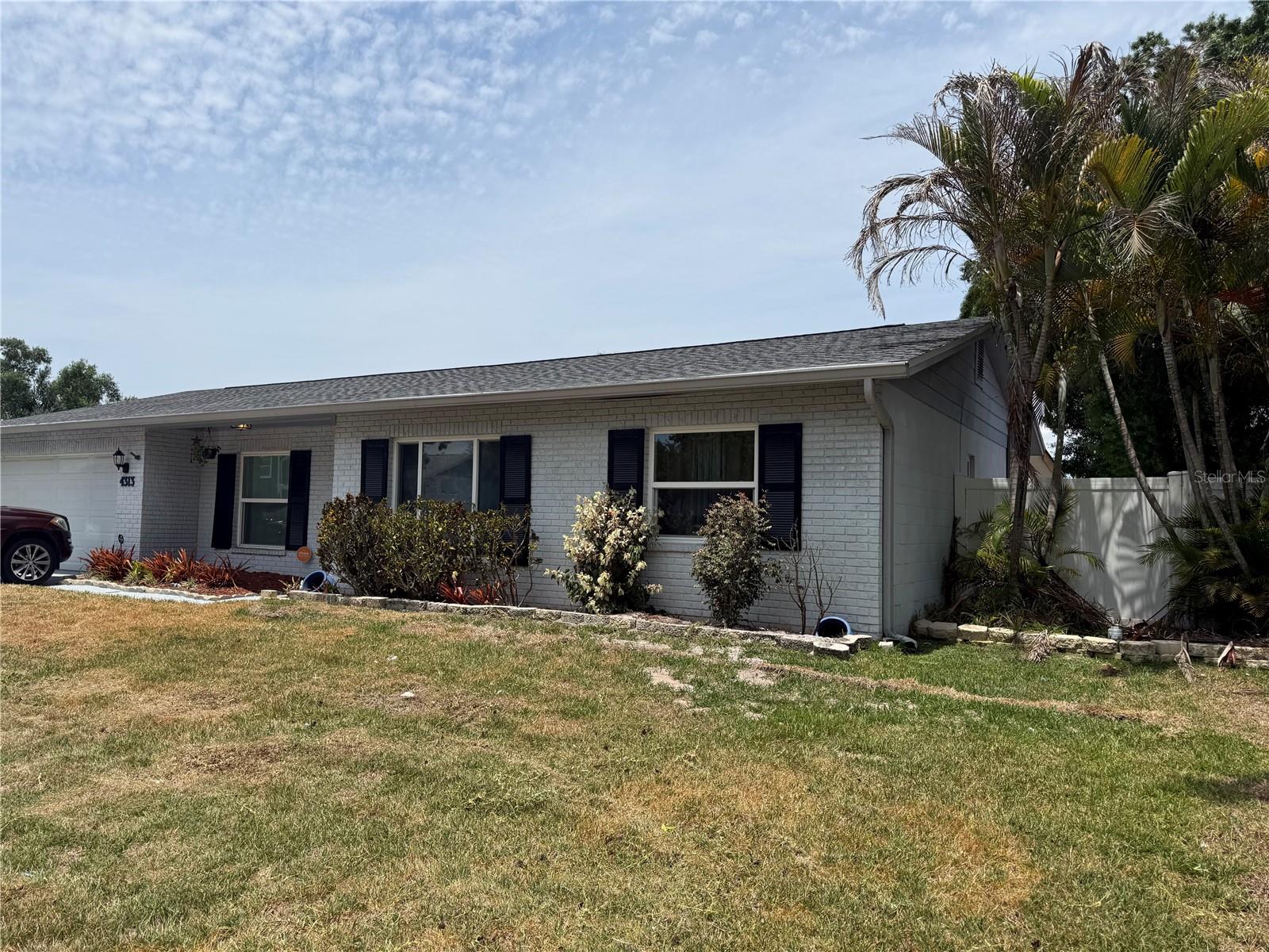 Photo 4 of 4313 HOLLOW HILL DR