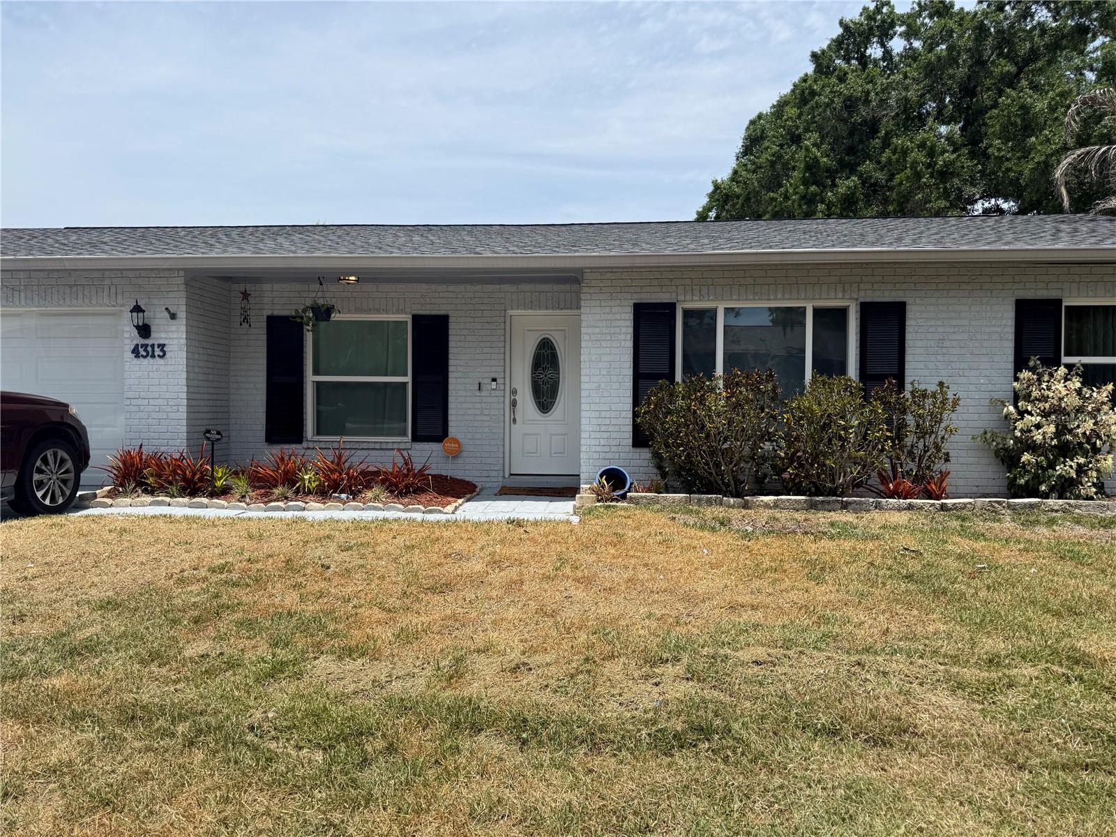 Photo 5 of 4313 HOLLOW HILL DR
