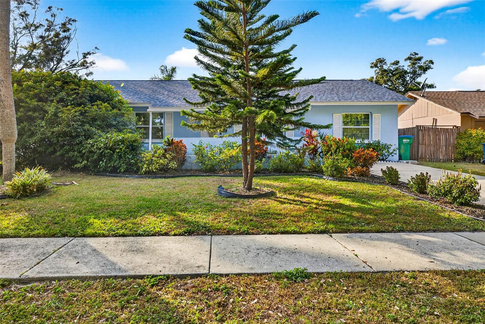 Photo 6 of 10050 84TH WAY