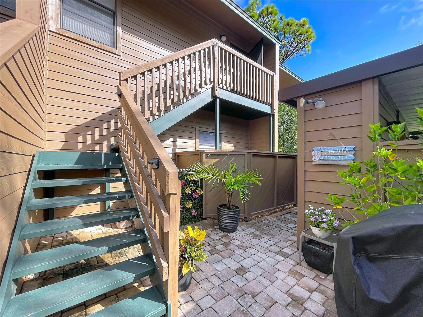 Photo 6 of 1006 LENNOX RD W #1006