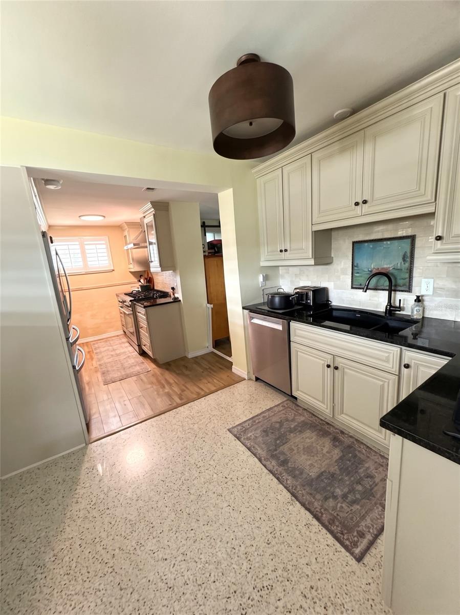 Photo 2 of 2475 TRADE WINDS DR