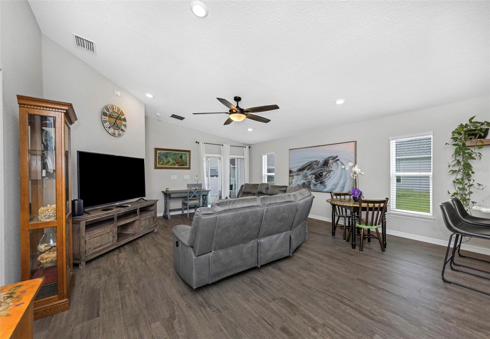 Photo 2 of 3127 58TH WAY E