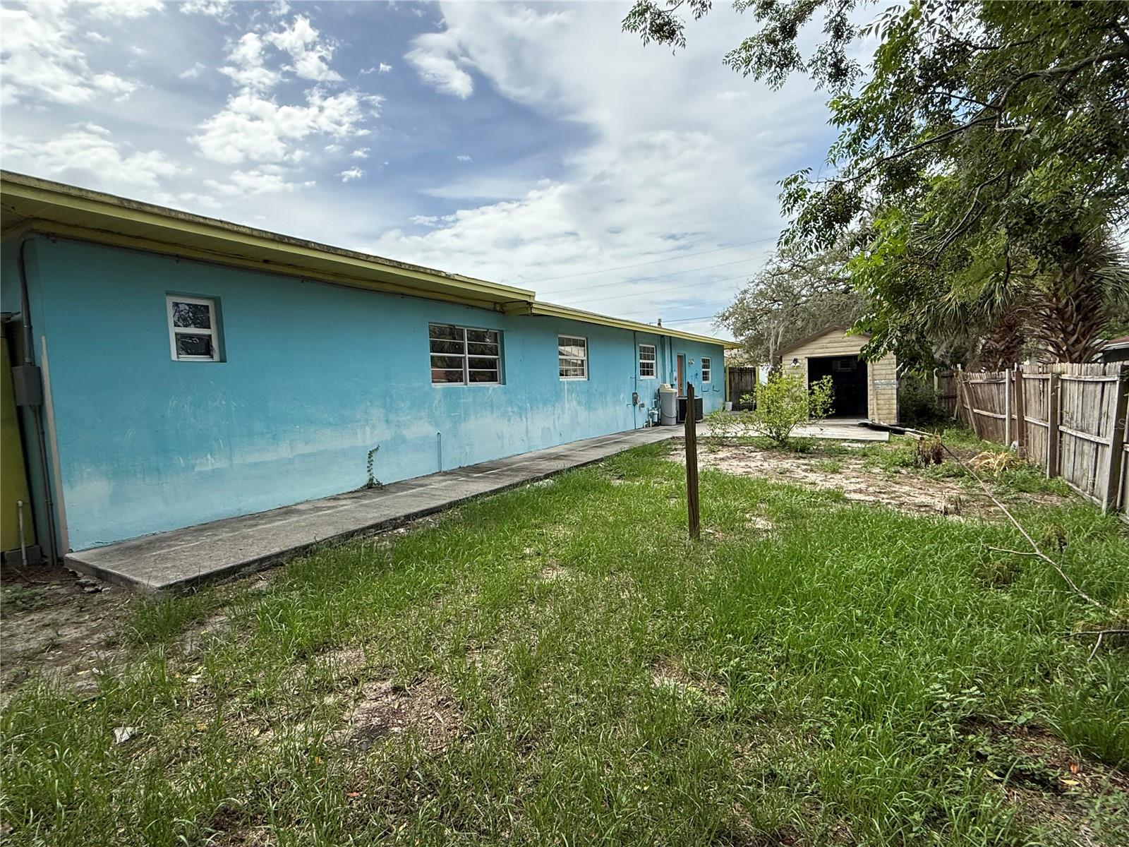 Photo 7 of 6093 ASHLAND DR